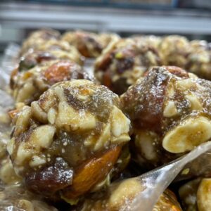 Dry Fruit Ladoo (ड्राई फ्रूट लड्डू)