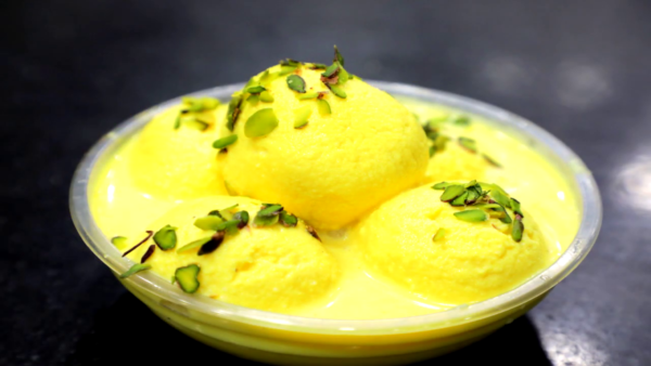 Rasmalai (रसमलाई)